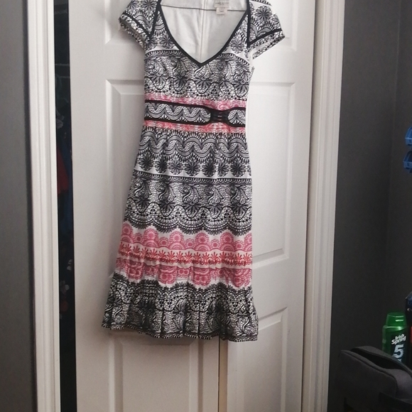 Floral Karen Miller dress - Picture 2 of 9